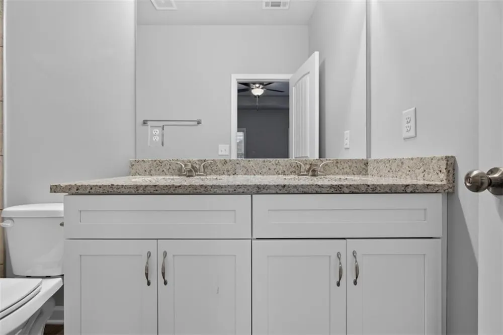 979 Dortch Road Eastanollee, GA 30538