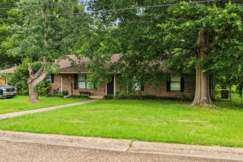 206 Carr Drive