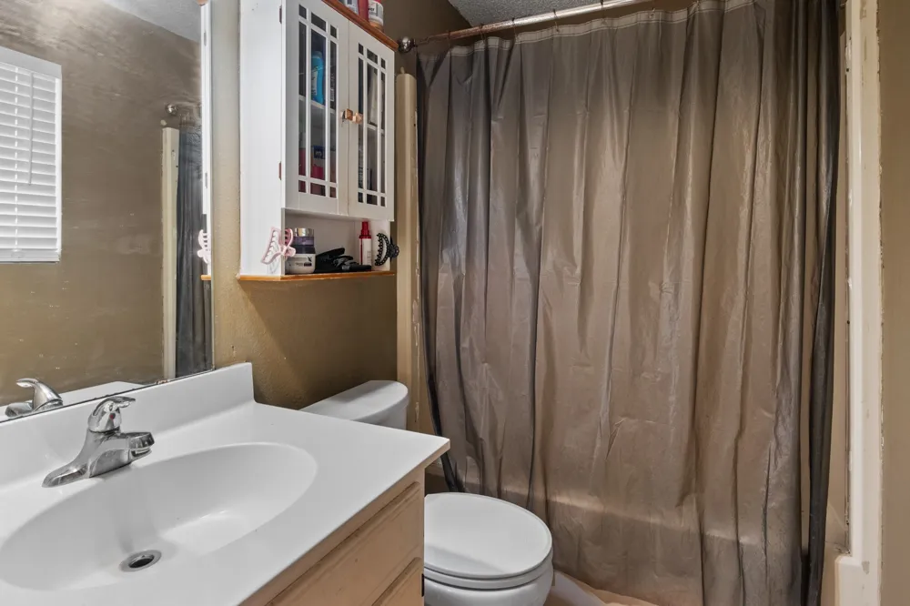206 Carr Drive Mt Pleasant, TX 75455