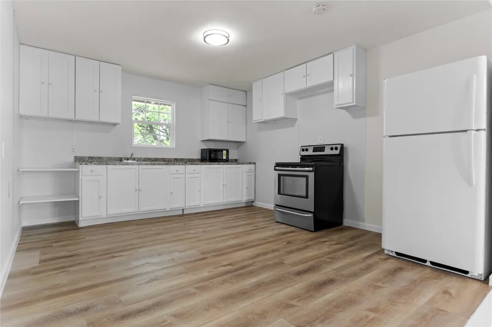103 6th Street E Dawson, TX 76639