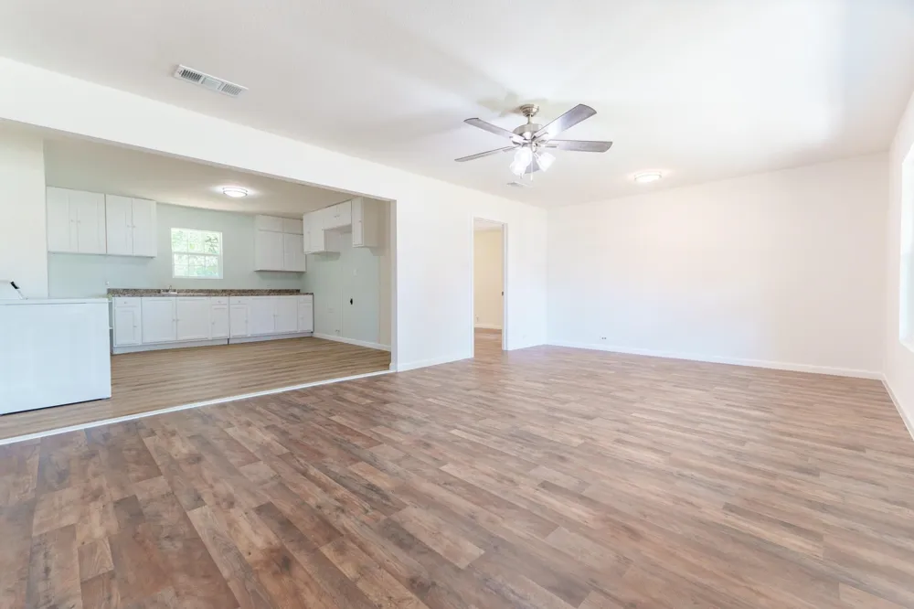 103 6th Street E Dawson, TX 76639