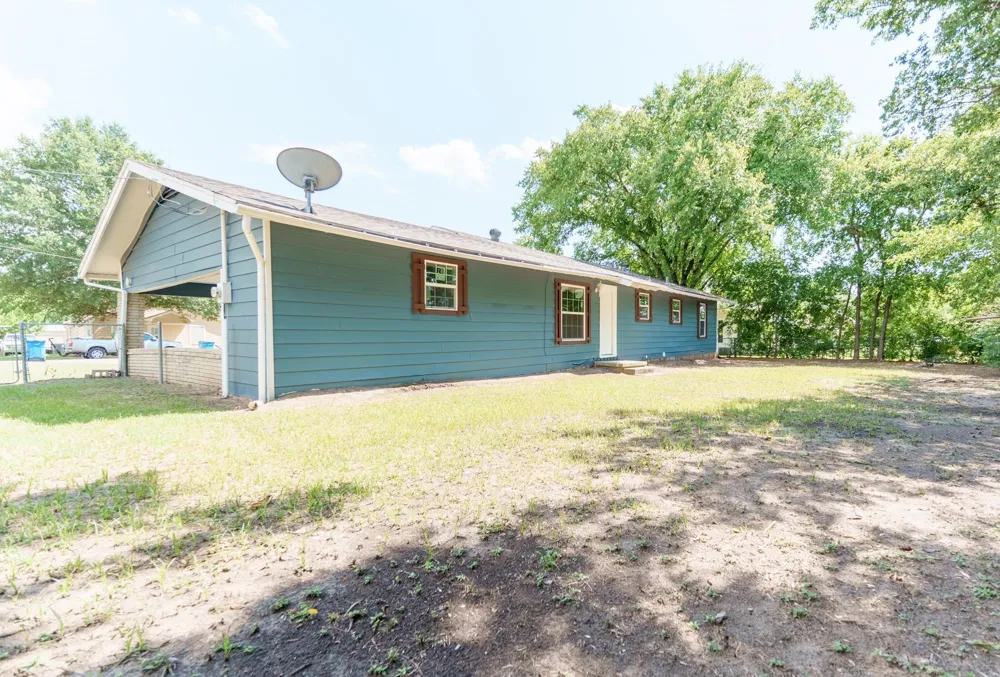 103 6th Street E Dawson, TX 76639