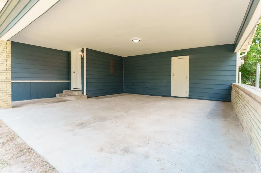 103 6th Street E Dawson, TX 76639