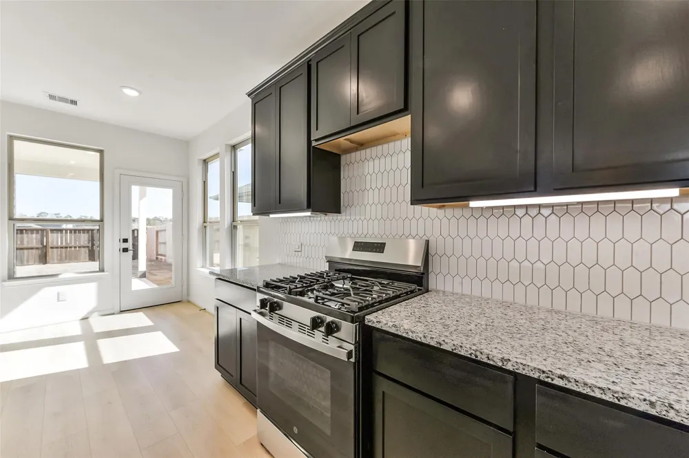 4221 Red Cedar Ring Lane Pinehurst, TX 77362