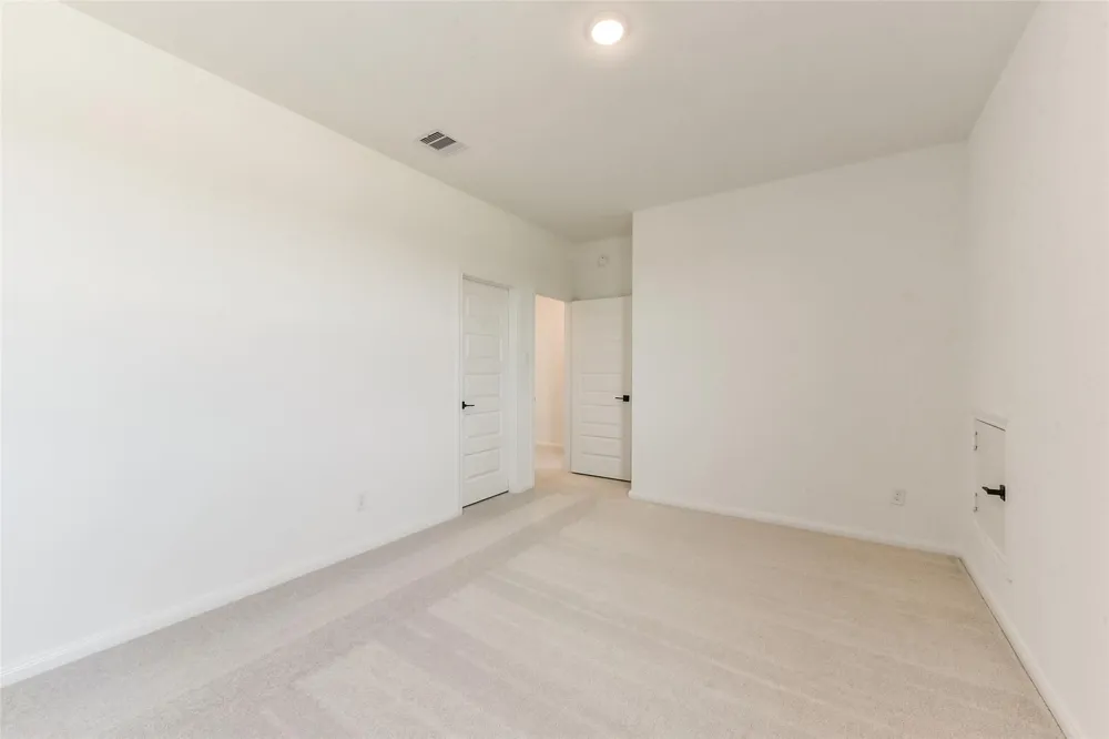 4221 Red Cedar Ring Lane Pinehurst, TX 77362