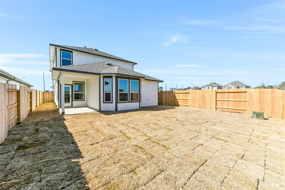 4221 Red Cedar Ring Lane Pinehurst, TX 77362