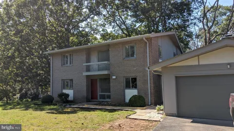 8804 MANSION FARM PLACE