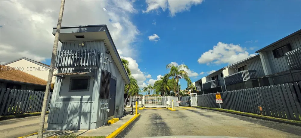 1652 14th Ter #1652 Hollywood, FL 33020