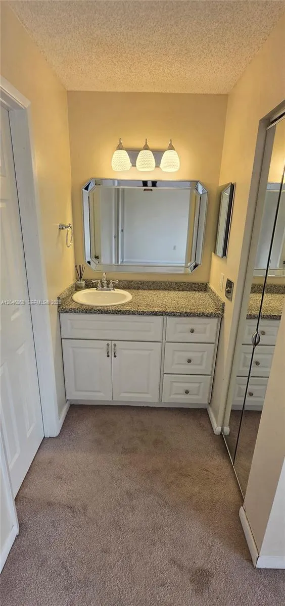 1652 14th Ter #1652 Hollywood, FL 33020