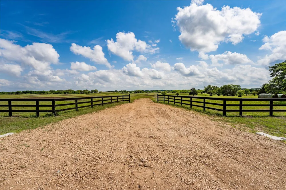 W Fm 1291 Tract 4 Round Top, TX 78954