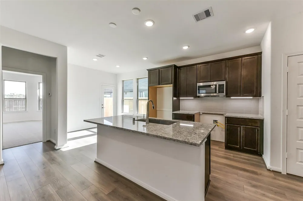 4229 Red Cedar Ring Lane Pinehurst, TX 77362