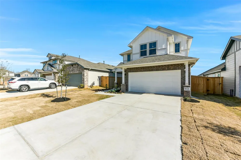 4229 Red Cedar Ring Lane Pinehurst, TX 77362