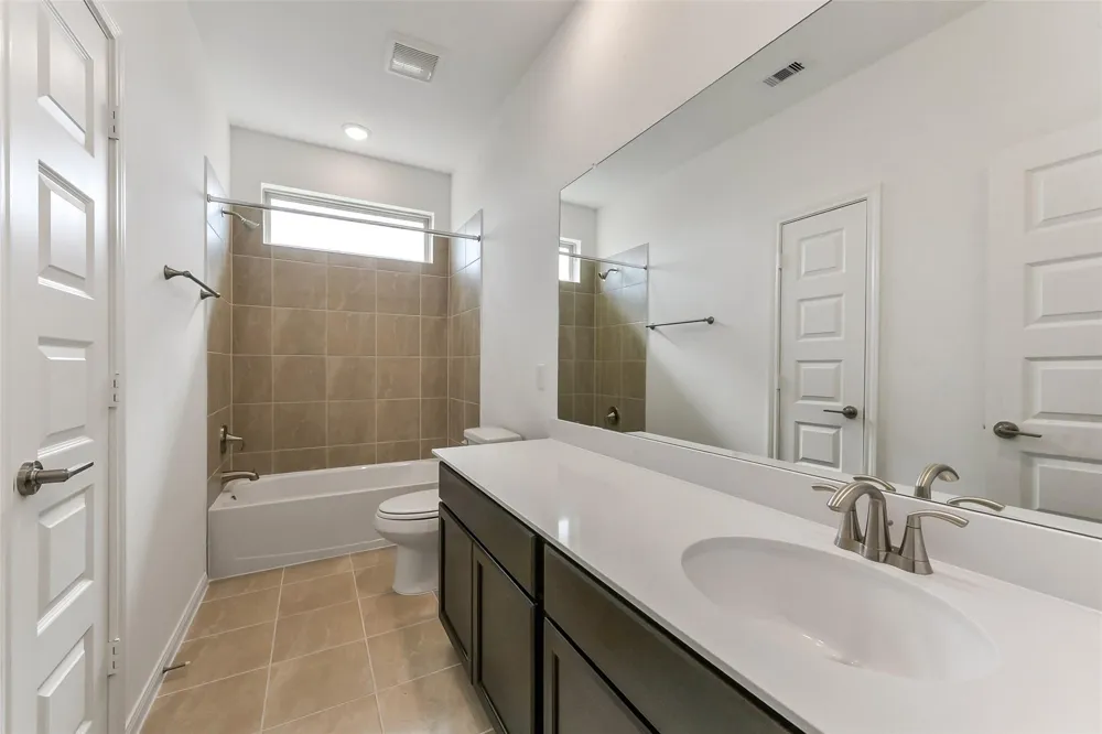 4229 Red Cedar Ring Lane Pinehurst, TX 77362