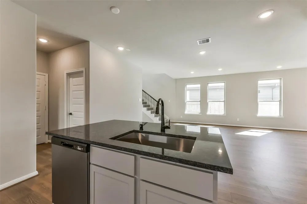 4214 Red Cedar Ring Lane Pinehurst, TX 77362