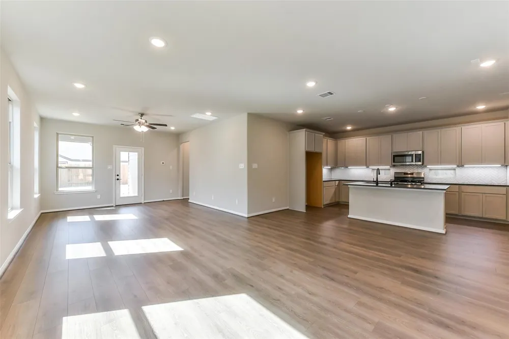 4214 Red Cedar Ring Lane Pinehurst, TX 77362