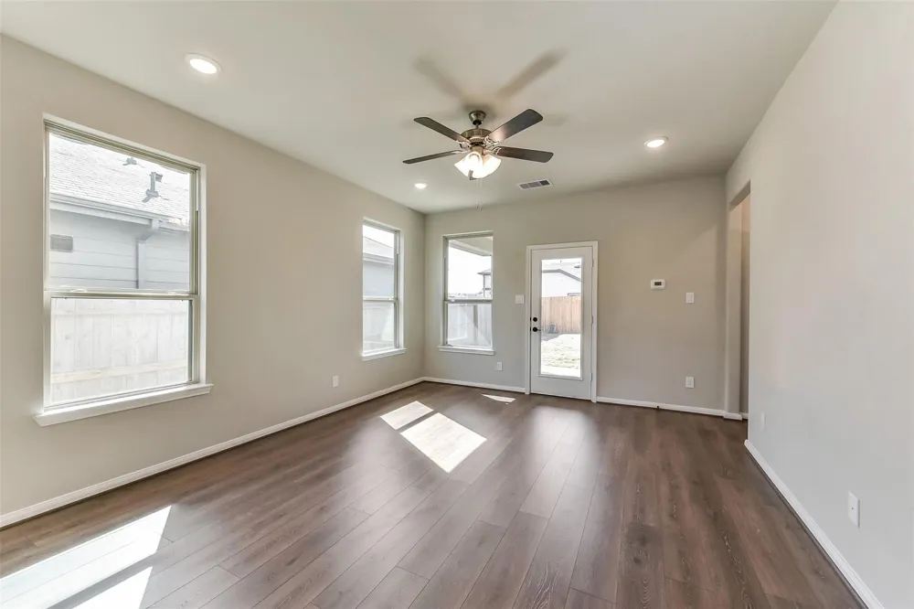 4214 Red Cedar Ring Lane Pinehurst, TX 77362