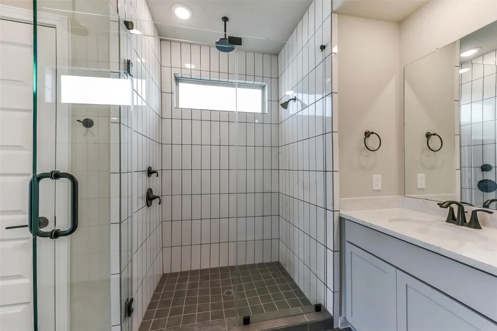 4214 Red Cedar Ring Lane Pinehurst, TX 77362