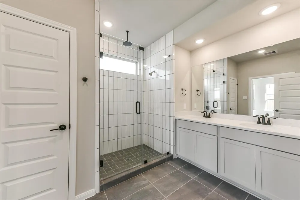 4214 Red Cedar Ring Lane Pinehurst, TX 77362