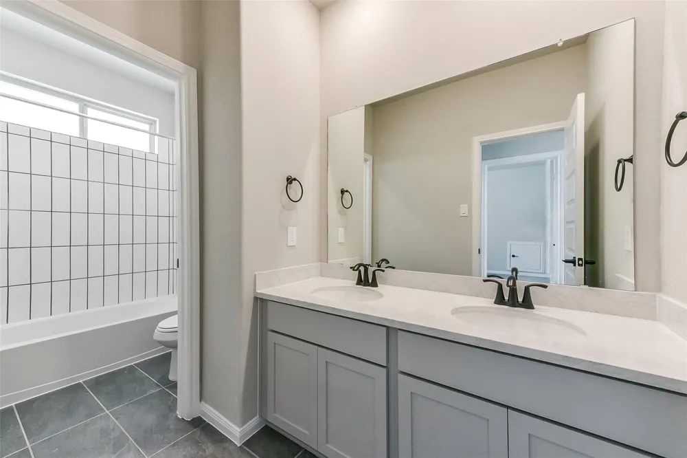 4214 Red Cedar Ring Lane Pinehurst, TX 77362