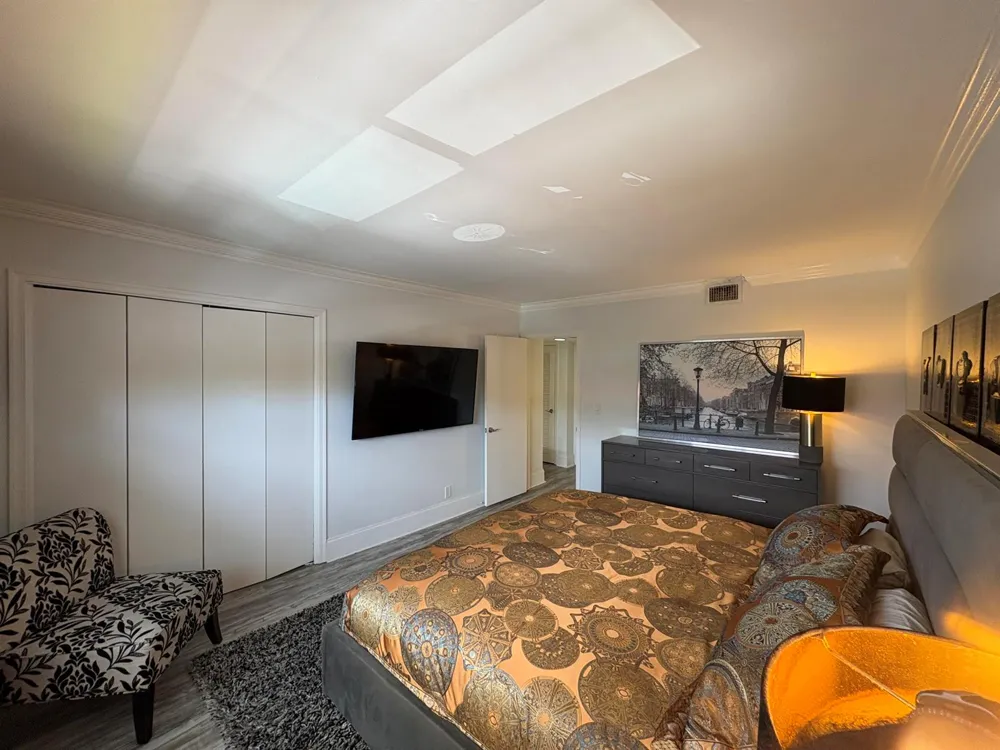 113 NE 20th Court #4g Wilton Manors, FL 33305