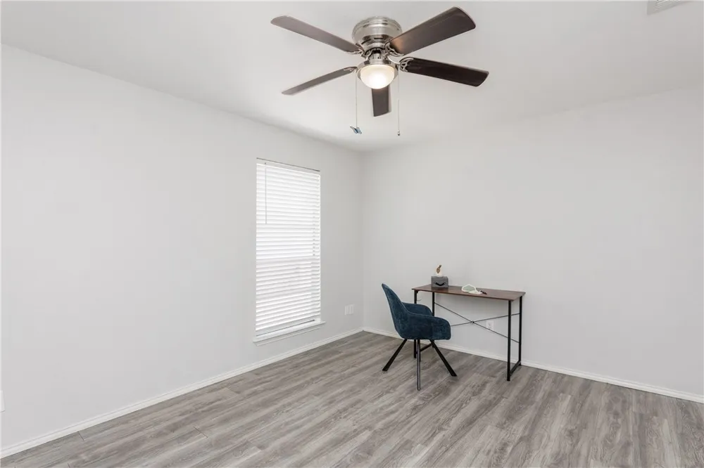 6702 Everhart #R104 Corpus Christi, TX 78413