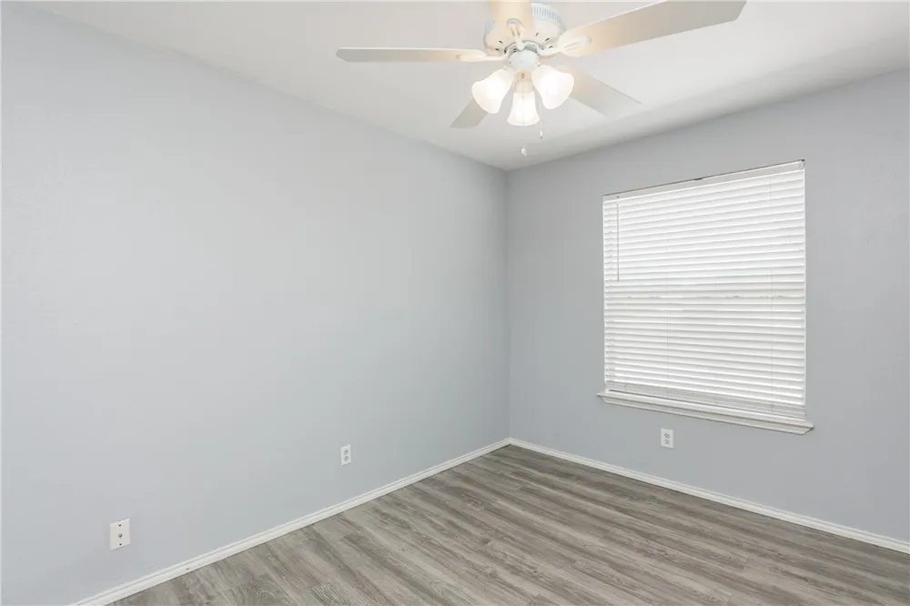 6702 Everhart #R104 Corpus Christi, TX 78413