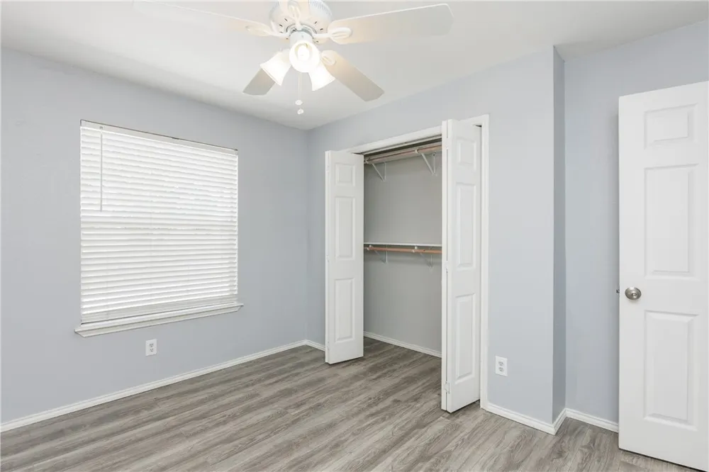 6702 Everhart #R104 Corpus Christi, TX 78413