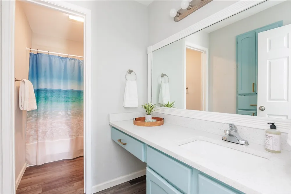 6702 Everhart #R104 Corpus Christi, TX 78413