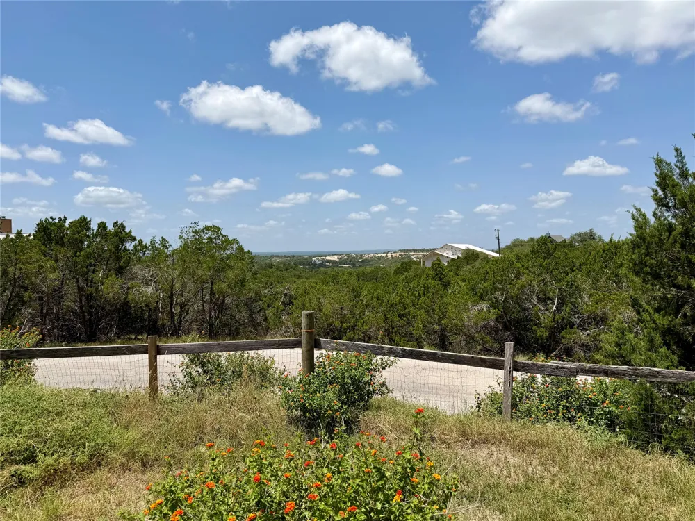 Sundance Ridge Drive Dripping Springs, TX 78620