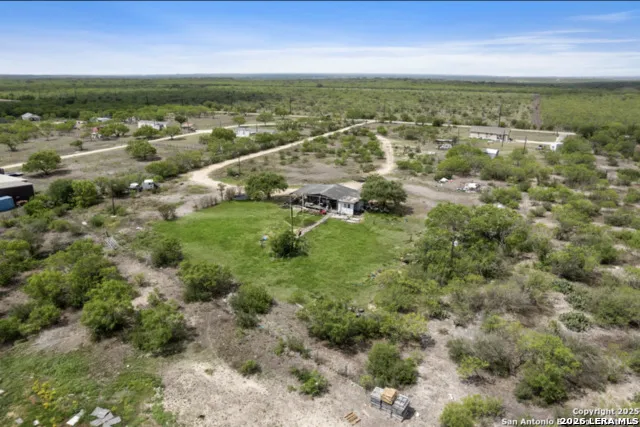 255 COUNTY ROAD 467 Hondo, TX 78861
