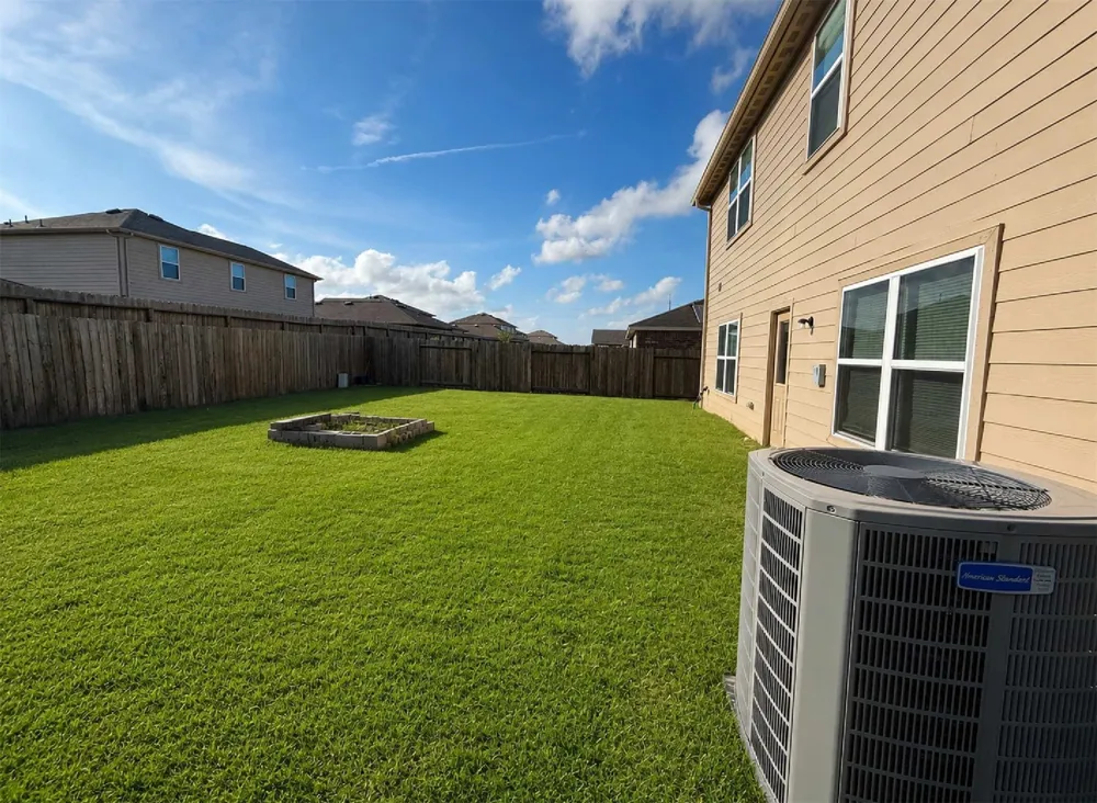 111 Golden Eagle Court La Marque, TX 77568