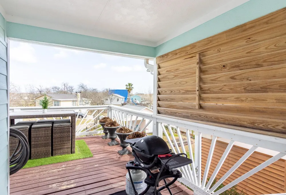 2414 Avenue P San Leon, TX 77539