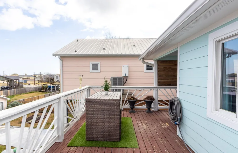 2414 Avenue P San Leon, TX 77539