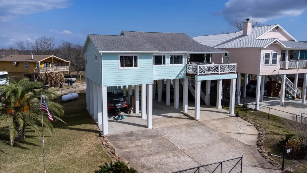 2414 Avenue P San Leon, TX 77539