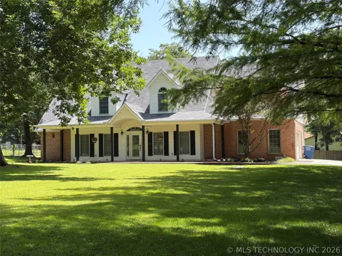 1304 Iroquois Avenue