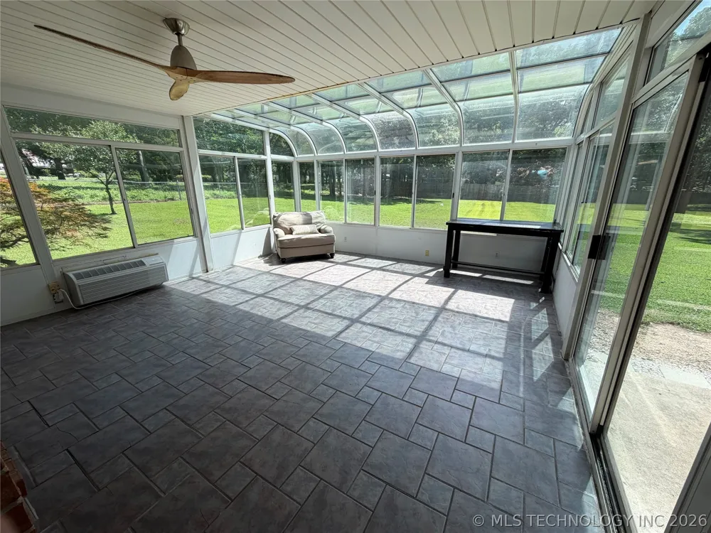 1304 Iroquois Avenue Chouteau, OK 74337