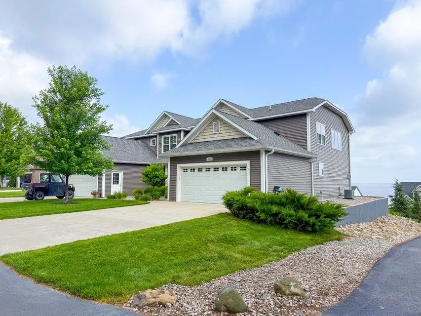 4876 W Houghton Lake Drive Roscommon Township, MI 48629