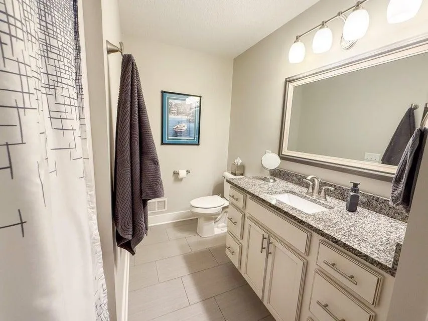 4876 W Houghton Lake Drive Roscommon Township, MI 48629