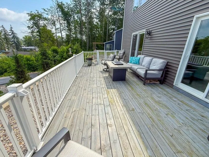 4876 W Houghton Lake Drive Roscommon Township, MI 48629