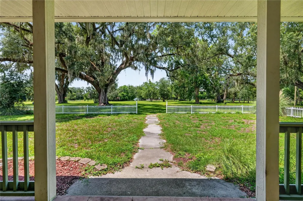 2039 SW STATE ROAD 26 Trenton, FL 32693