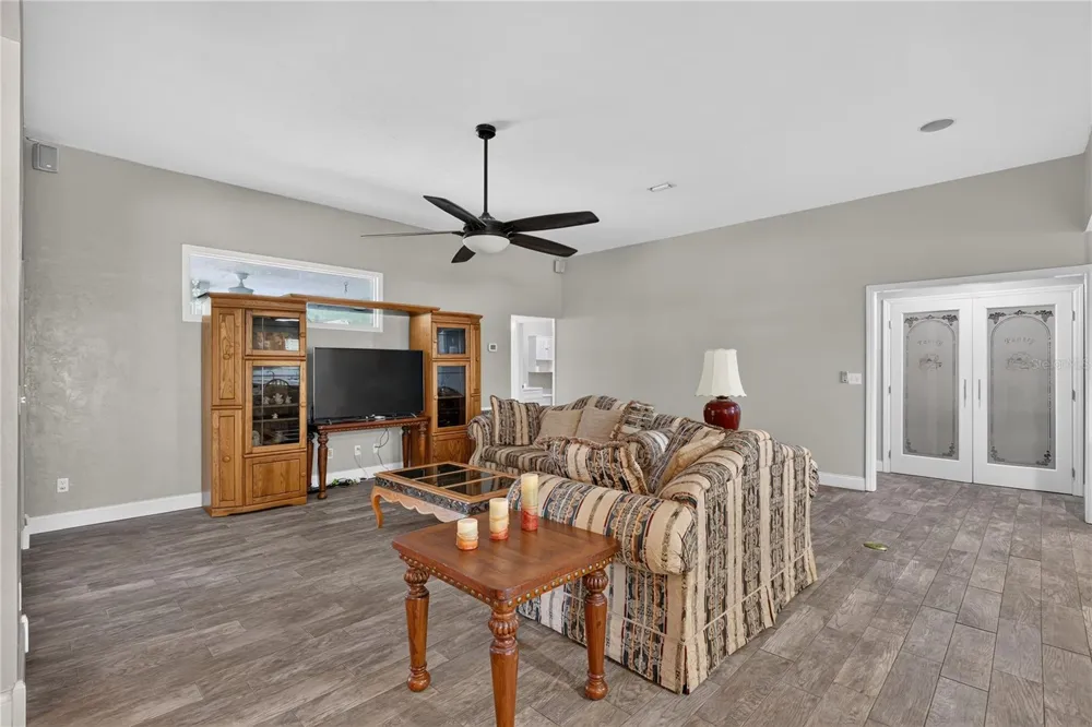 2039 SW STATE ROAD 26 Trenton, FL 32693