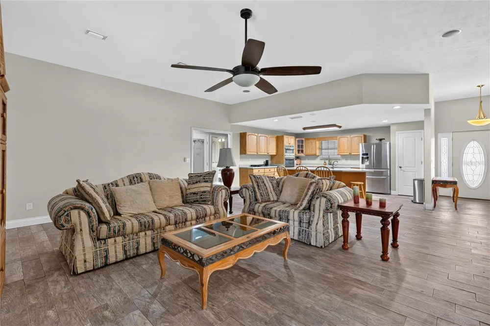 2039 SW STATE ROAD 26 Trenton, FL 32693