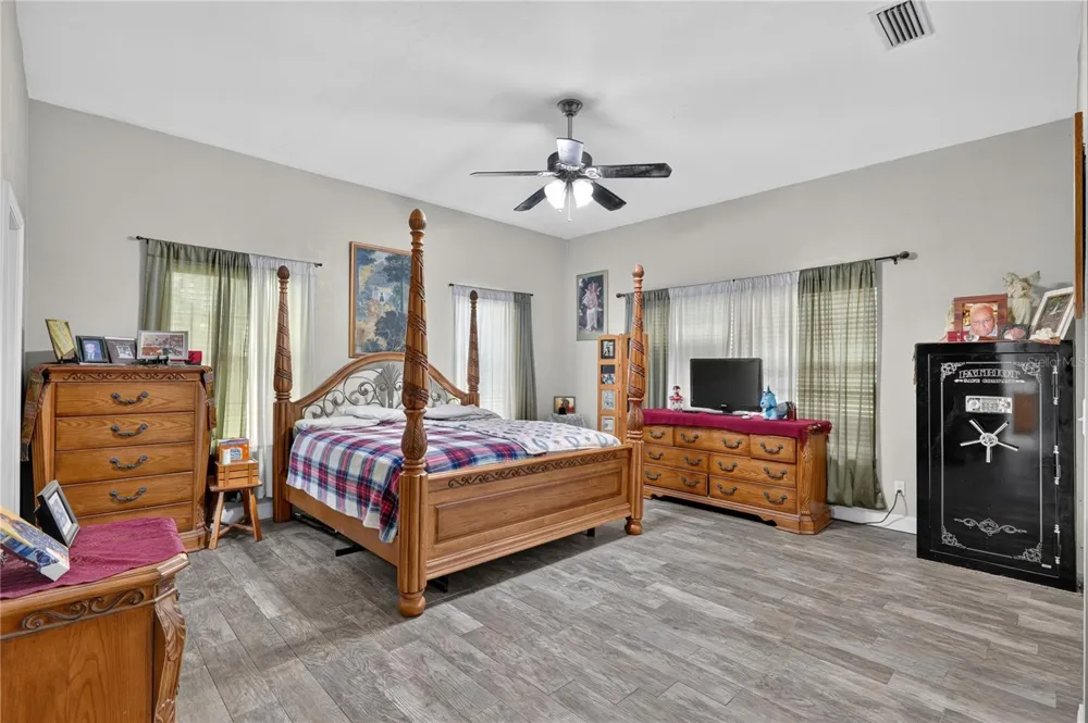 2039 SW STATE ROAD 26 Trenton, FL 32693