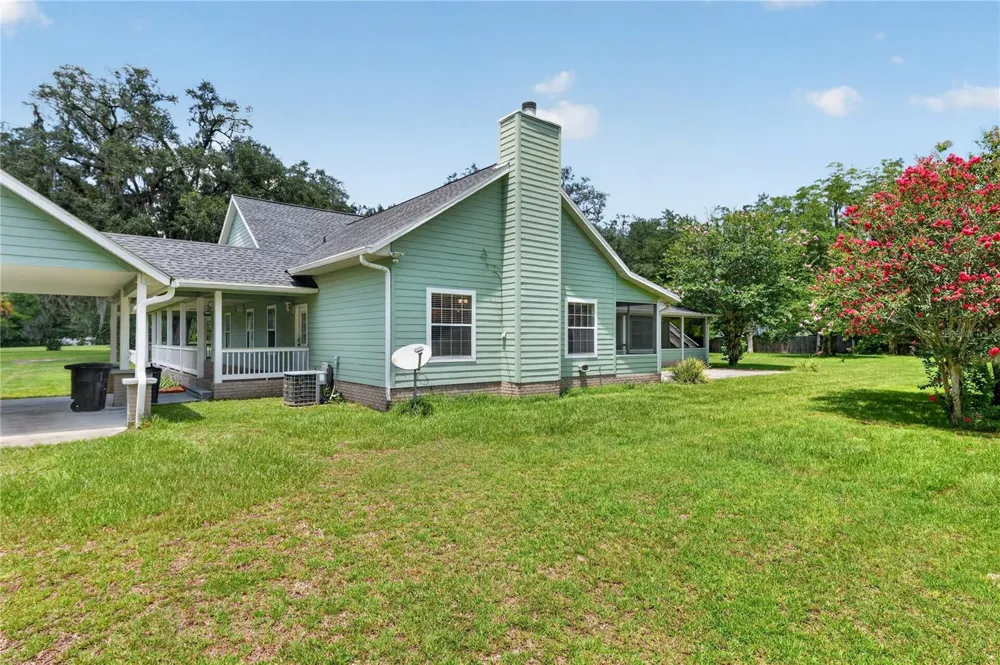 2039 SW STATE ROAD 26 Trenton, FL 32693