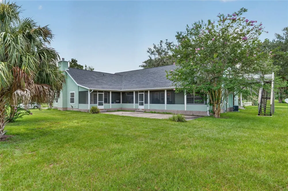 2039 SW STATE ROAD 26 Trenton, FL 32693