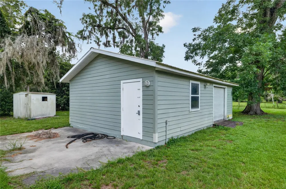 2039 SW STATE ROAD 26 Trenton, FL 32693