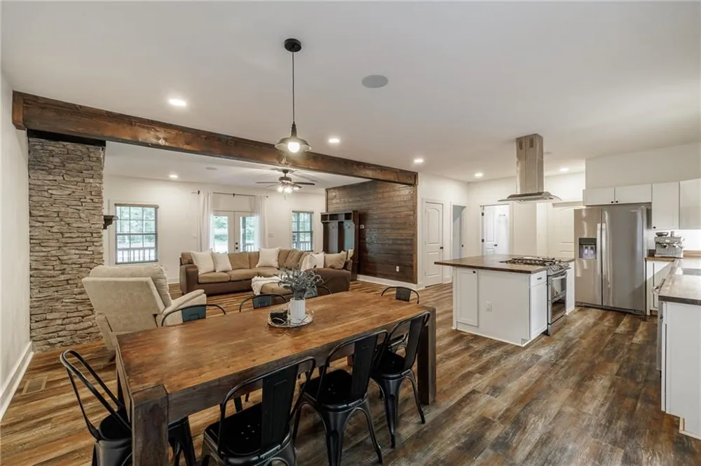 930 James Holcomb Road Hull, GA 30646