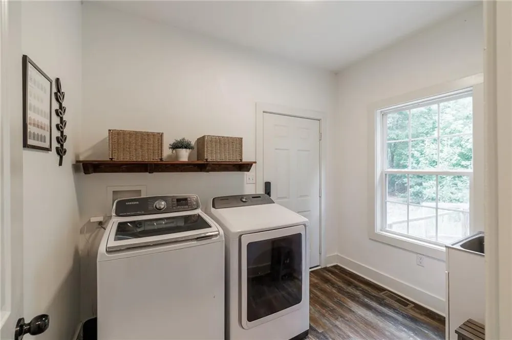 930 James Holcomb Road Hull, GA 30646