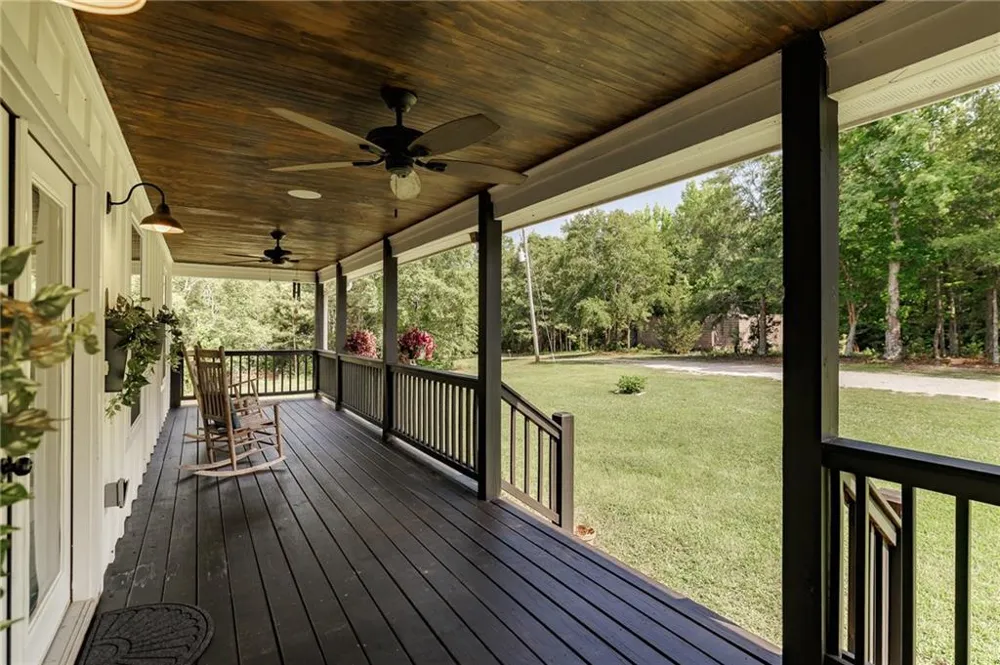 930 James Holcomb Road Hull, GA 30646