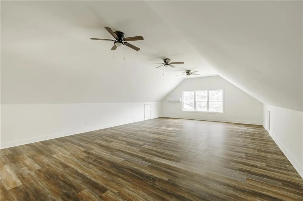 930 James Holcomb Road Hull, GA 30646